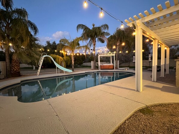 Outdoor pool - Super Bowl Special!!! (Mesa)