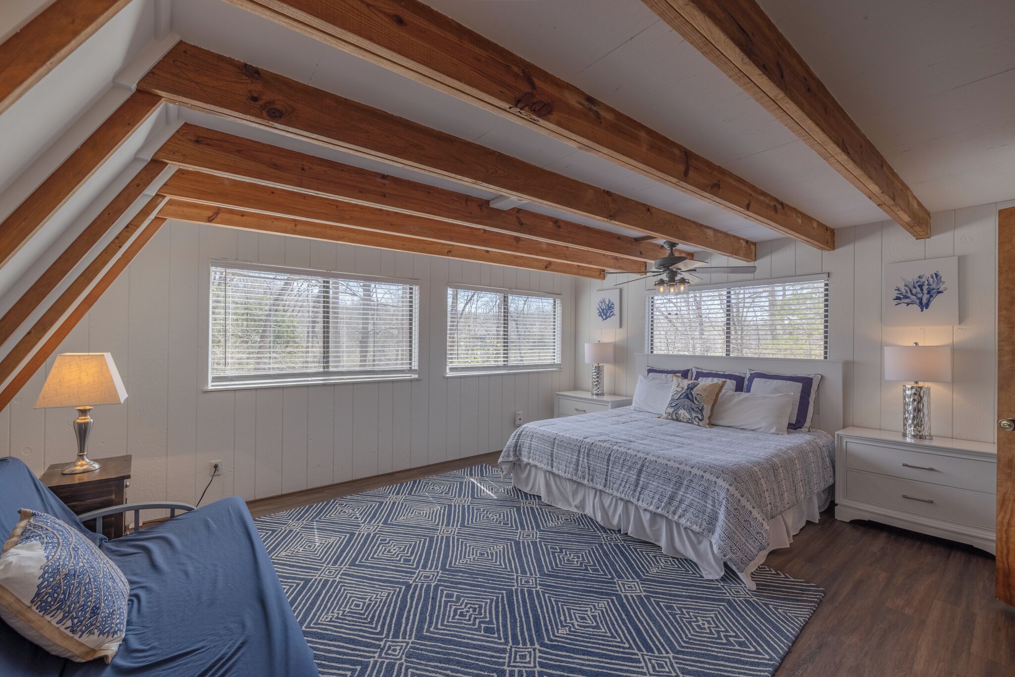 3 bedrooms, WiFi, bed sheets