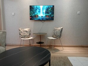 Interior - Charming one bed condo with heated pool (Nairobi)