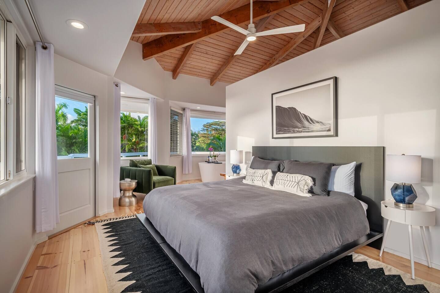 4 bedrooms, desk, free WiFi, bed sheets