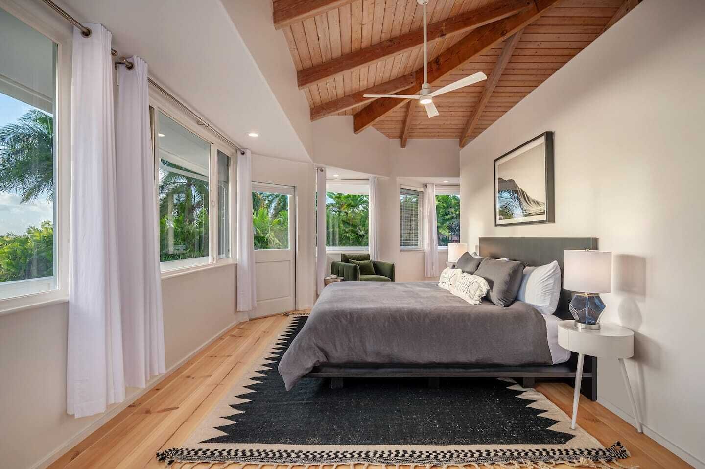 4 bedrooms, desk, free WiFi, bed sheets