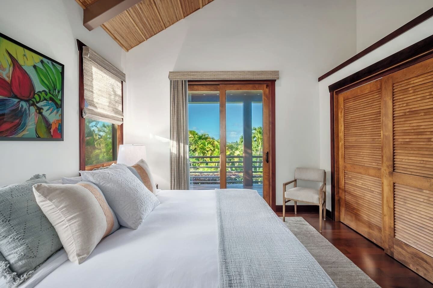 5 bedrooms, iron/ironing board, free WiFi