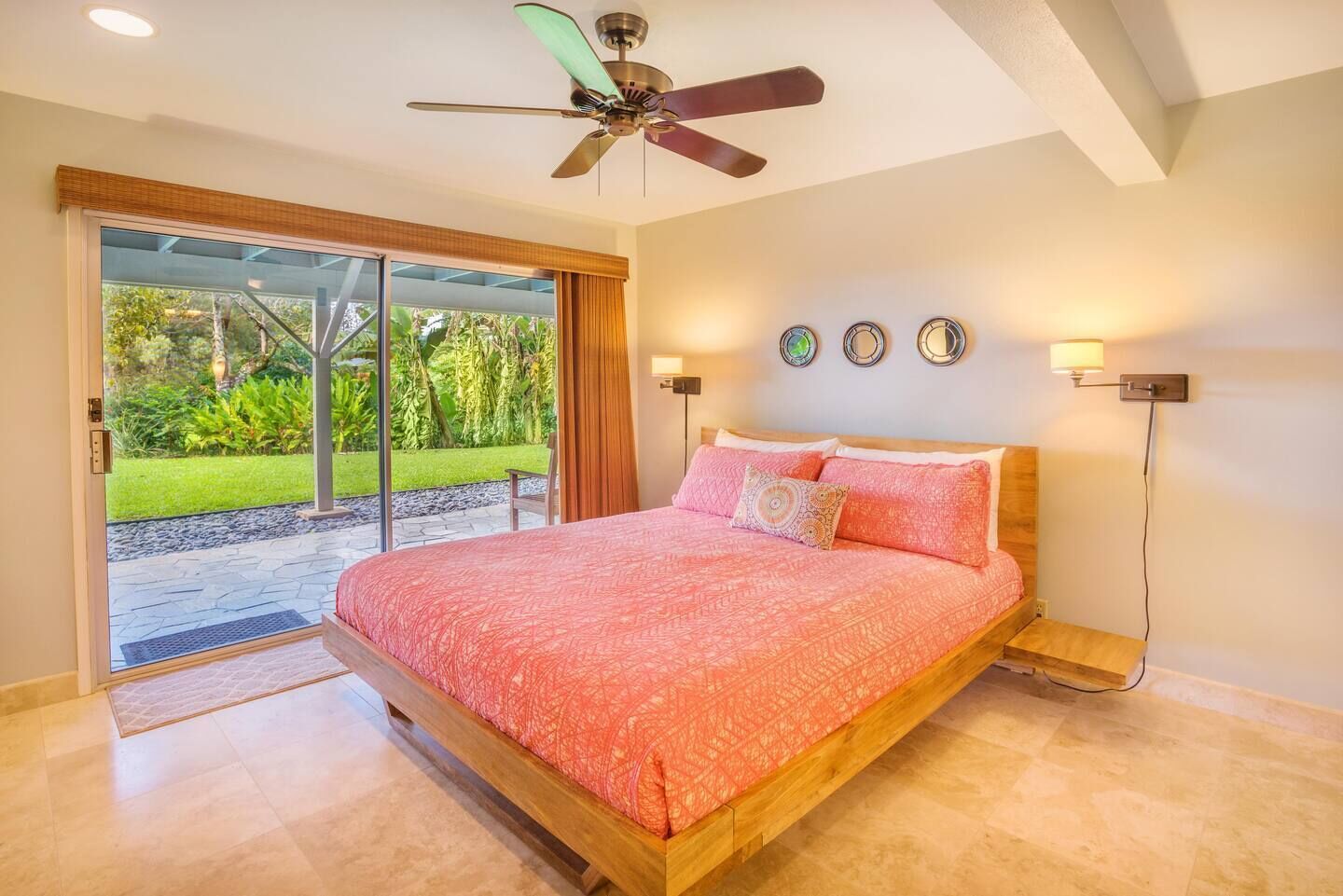 6 bedrooms, iron/ironing board, free WiFi, bed sheets