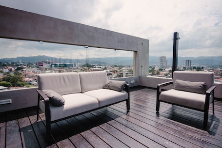 Áreas de la propiedad. Quiet Gorgeous Queen Bed Studio + Jacuzzi