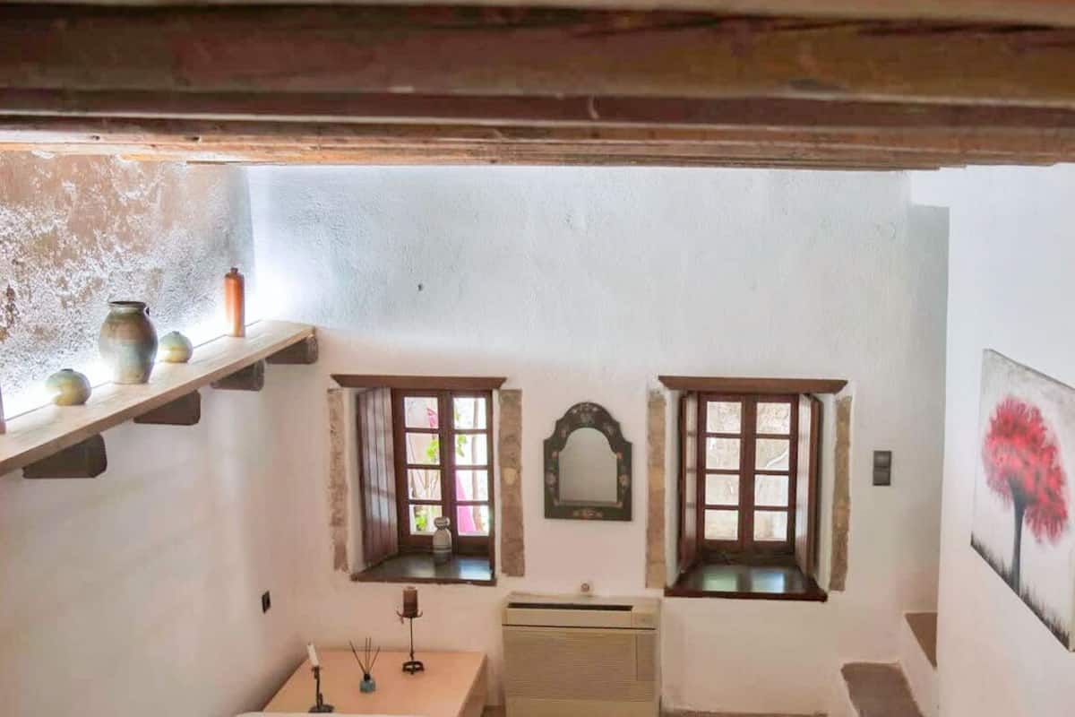 Suite Confort, vistas al jardín | 1 dormitorio, wifi gratis, ropa de cama