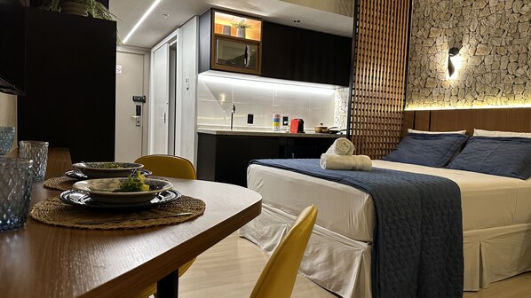 1 habitación, wifi y ropa de cama