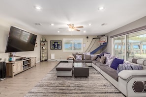 Smart TV, fireplace, video-game console, DVD player
