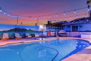 Outdoor pool, a heated pool