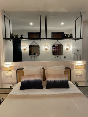 1 bedroom, WiFi, bed sheets - Private Pool junior suite (Fort-de-France)