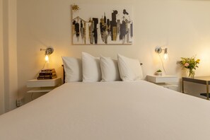 1 bedroom, in-room safe, iron/ironing board, WiFi (free)
