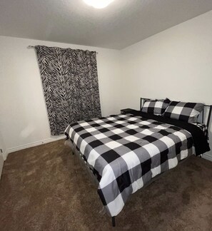 4 bedrooms, Internet, bed sheets