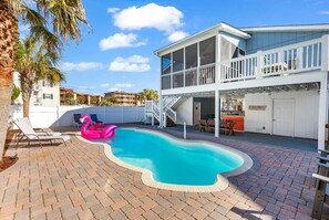 Outdoor pool, a heated pool