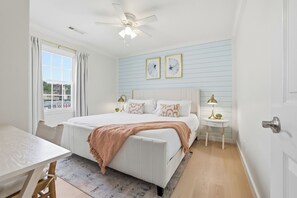 4 bedrooms, WiFi, bed sheets