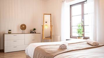 1 間睡房、熨斗/熨衫板、上網、床單