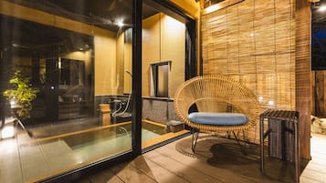 Bangalô, para não fumantes (Private Onsen, with Meditation Room) | Banheiro | Bidê, toalhas de banho