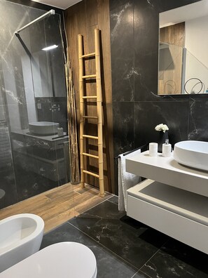 Ducha, secador de pelo
