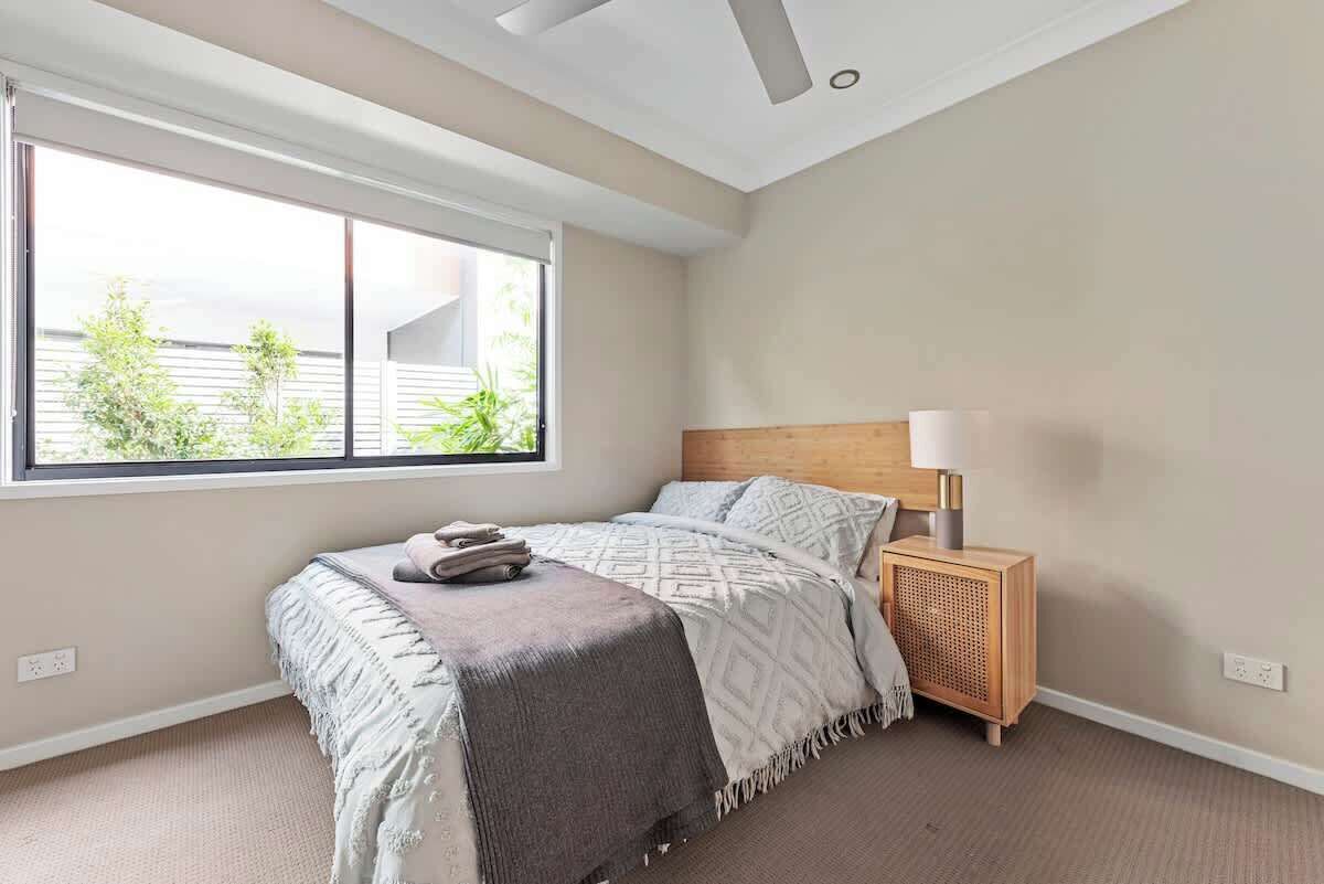 3 bedrooms, iron/ironing board, travel cot, free WiFi