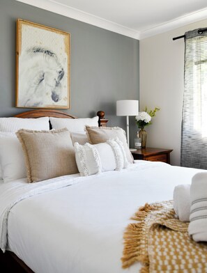 3 chambres, fer et planche à repasser, Wi-Fi gratuit, draps fournis