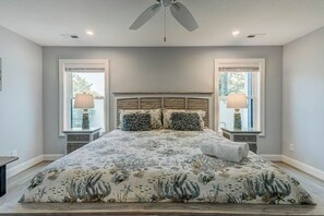 8 habitaciones, internet y ropa de cama 
