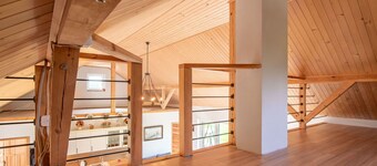 Stunning private villa for 8 people with hot tub, WIFI, TV, terrace, pets allowed and panoramic ...