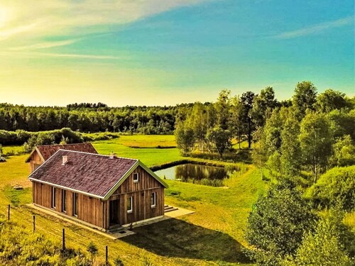 Alleinstehendes Ferienhaus mit  W-LAN, Whirlpool, TV, Terrasse, Haustiere erlaubt, Panoramablick