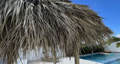 Luxurious villa 10 minutes from the beach!