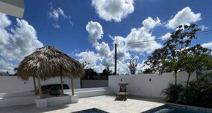 Luxurious villa 10 minutes from the beach!