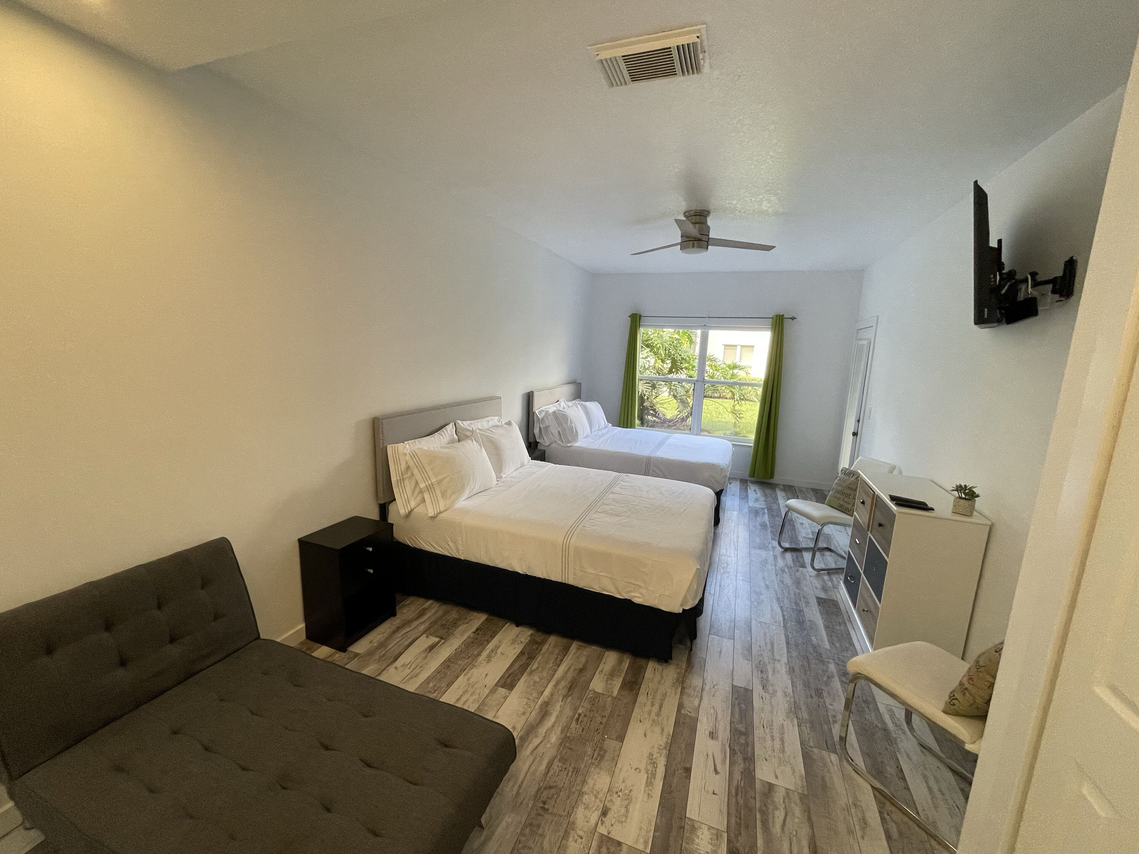 1 bedroom, desk, iron/ironing board, free WiFi