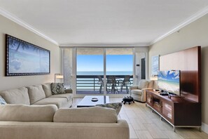 Smart TV, DVD player, books, printers - 2/2 Direct Beachfront Condo, Pool, Fitness, Tennis (Longboat Key)