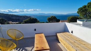 Outdoor dining - VILLA DEL SOL WITH POOL AND BEAUTIFUL VIEWS (Cala Montgo)
