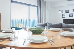 Dining - Villa das Escaleiras by Atlantic Holiday (Porto Moniz)