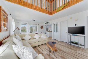 電視、電子遊戲、足球機、書籍