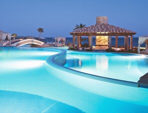 Piscine extérieure, piscine chauffée