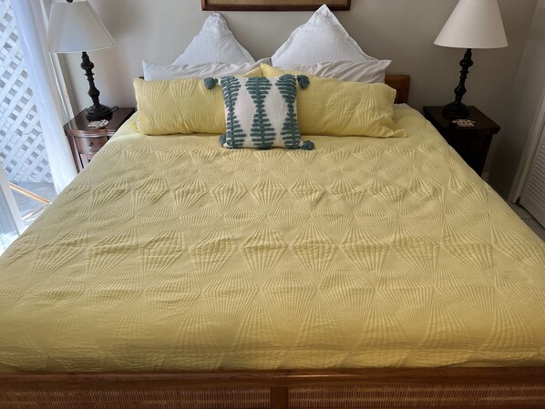 1 bedroom, travel crib, WiFi, bed sheets