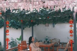 Garden - Xiangmo Youth Hostel (Jianchuan)