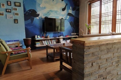 Xiangmo Youth Hostel