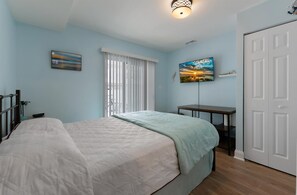2 bedrooms, iron/ironing board, free WiFi