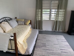 2 bedrooms, WiFi, bed sheets