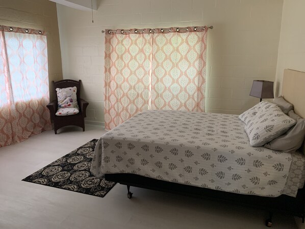 2 bedrooms, WiFi, bed sheets