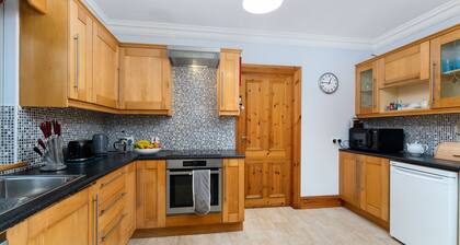Cottage 425 - Clifden - sleeps 9 guests in 5 bedrooms