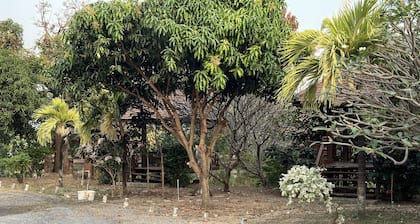 Maingam Resort