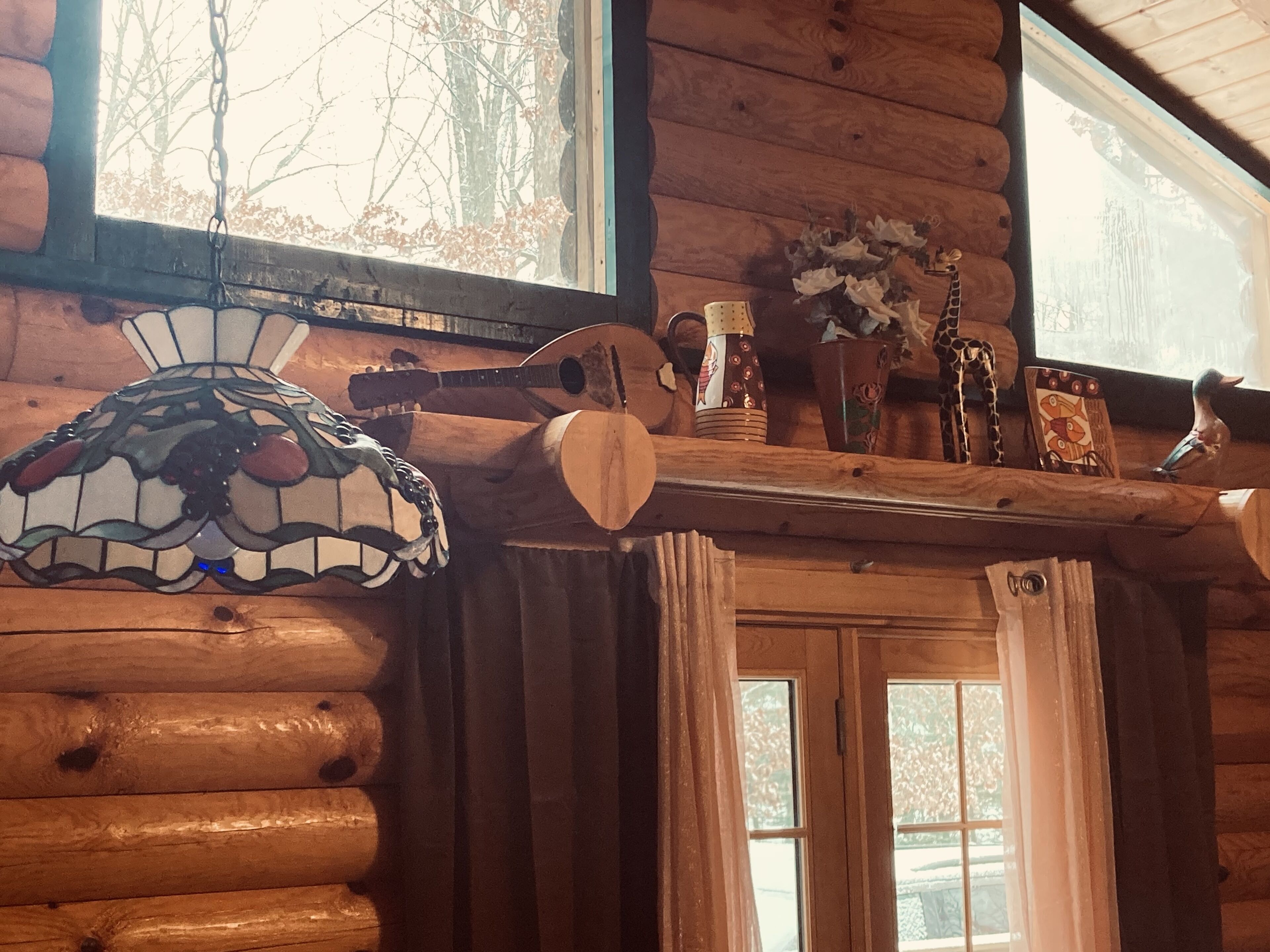 Cozy, family-sized cabin next to Houghton Lake