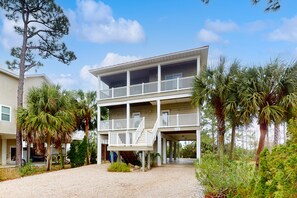 Exterior - Discount Summer, Bay-view, dog-friendly, outdoor pool, elevator, decks, dock access & W/D (St. George Island)