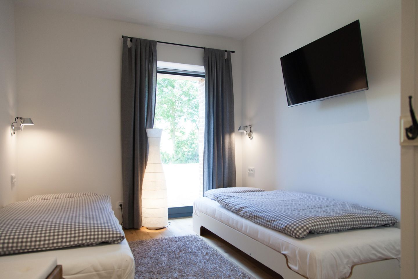 2 chambres, fer et planche à repasser, Wi-Fi, draps fournis