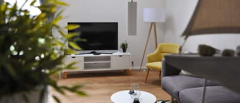 TV, ping pong