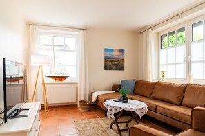 TV, fireplace, DVD player, stereo