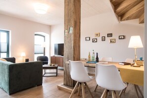 Nicht klassifiziertes Bild, 2 von 88, Schaltfläche