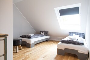 2 bedrooms, WiFi, bed sheets