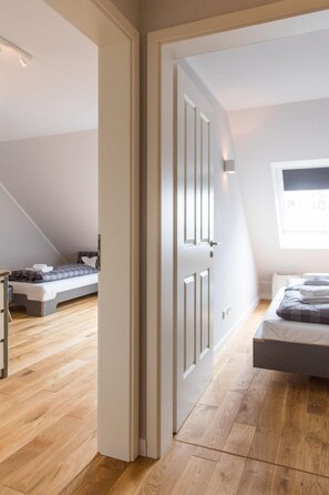 Imagen sin descripción, 3 de 77, botón