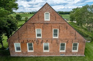 صورة غير مصنفة، 2 من 86، زرّ